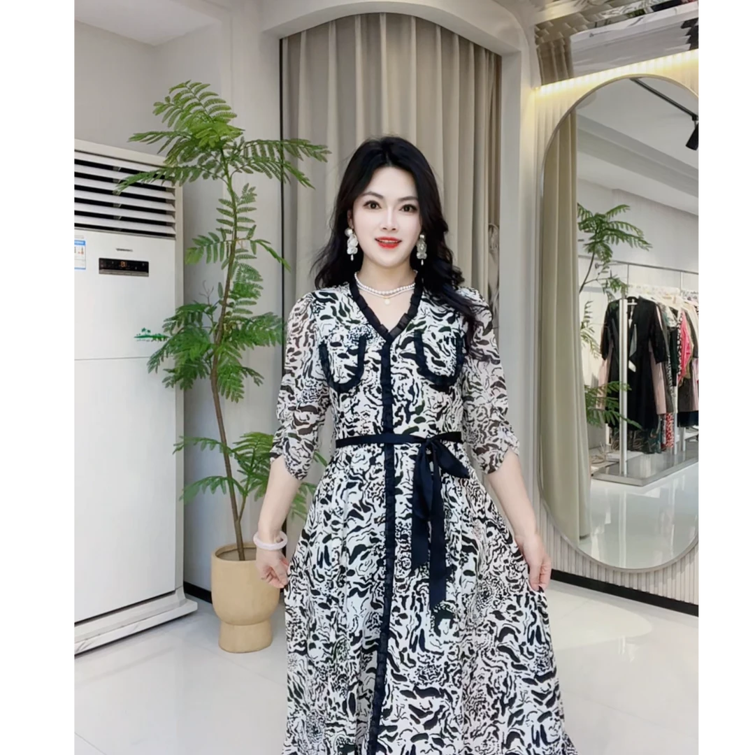 [依百万]118夏季v领连衣裙印花洋气法式裙子时尚长裙优雅提花