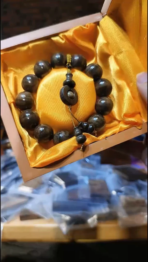 金丝楠1.8阴沉绿龙胆单圈