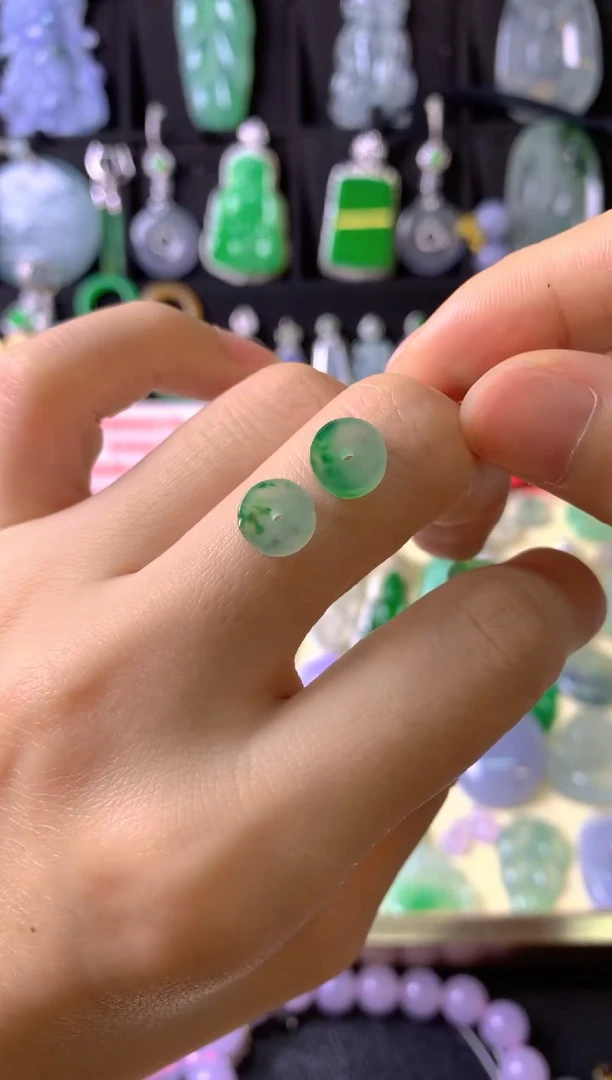 定制翡翠未镶嵌毛货抛光