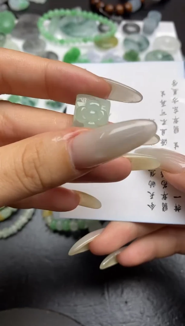 定制翡翠未镶嵌翡翠毛货~