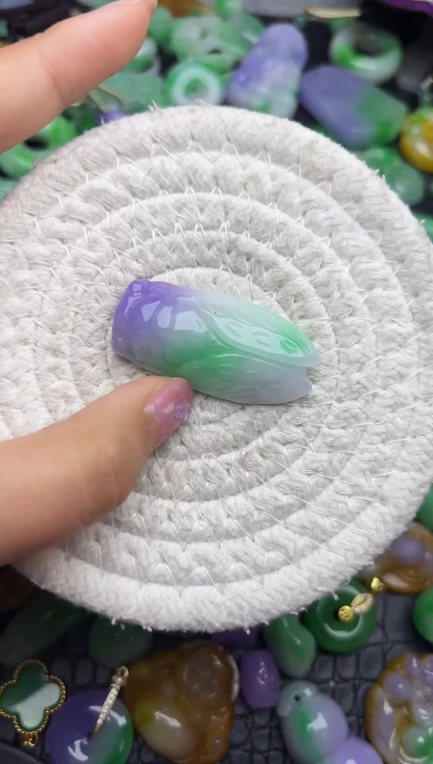 颈饰未镶嵌翡翠缅甸翡翠吊坠