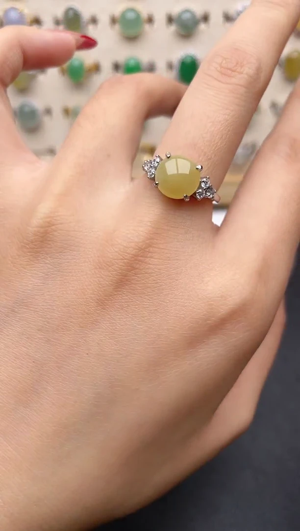 【闪购商品】翡翠戒指银S925镶嵌一物一证一礼盒