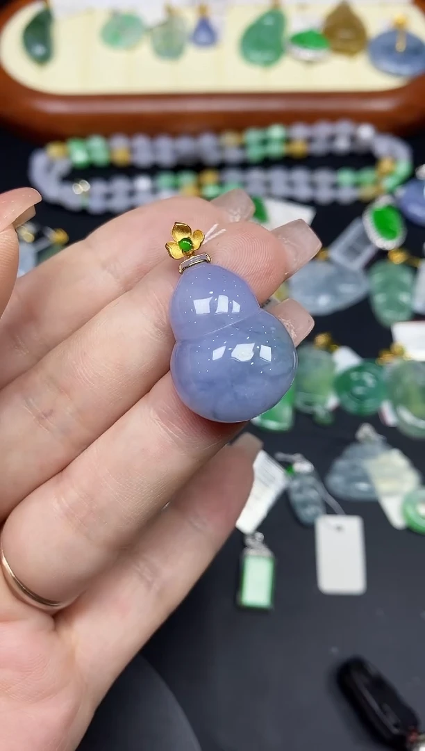 吊坠(不含链)18K金镶嵌翡翠葫芦18K金扣镶嵌@@CMT