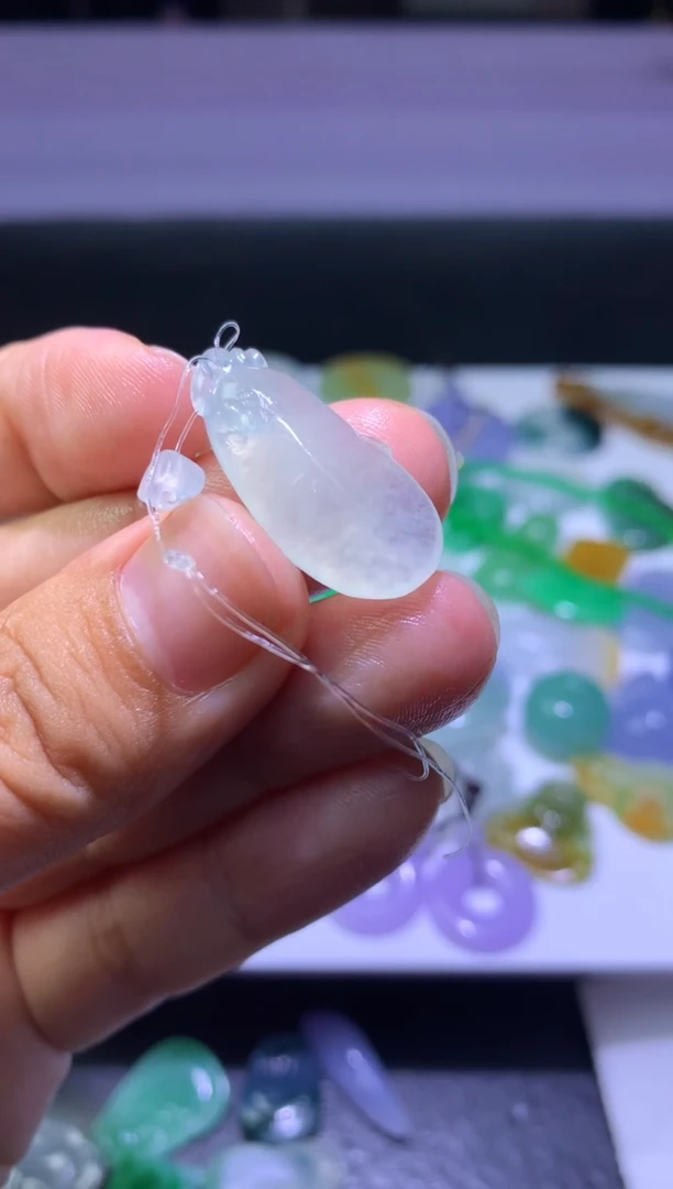 未镶嵌定制翡翠毛货