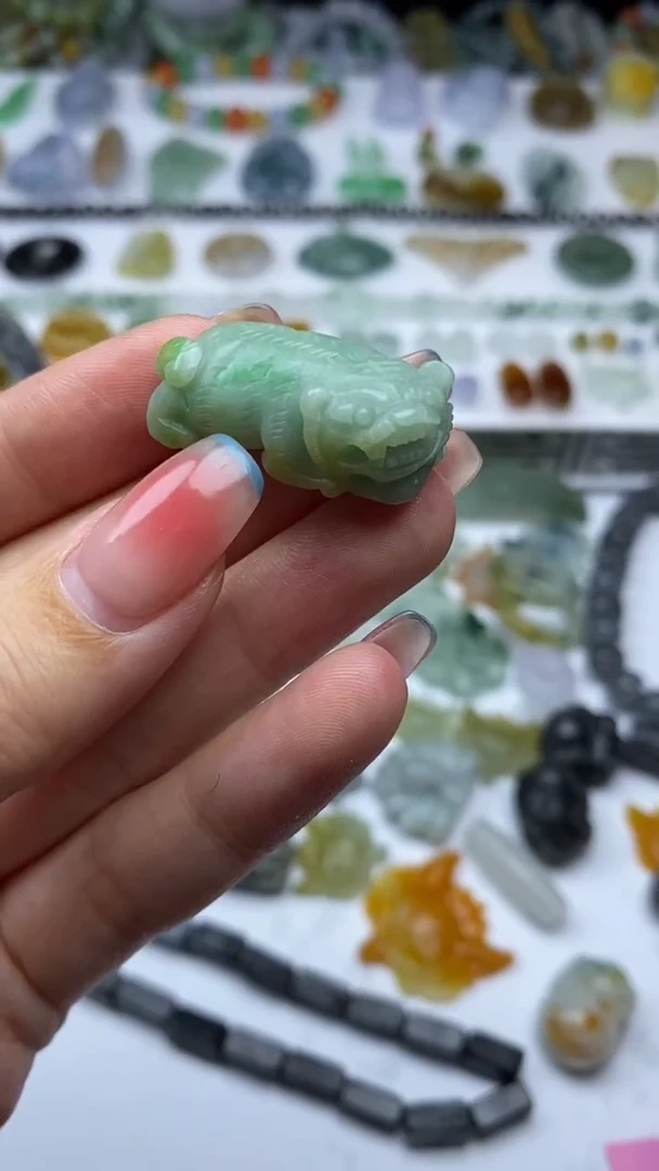 未镶嵌定制翡翠毛货定制不退不换