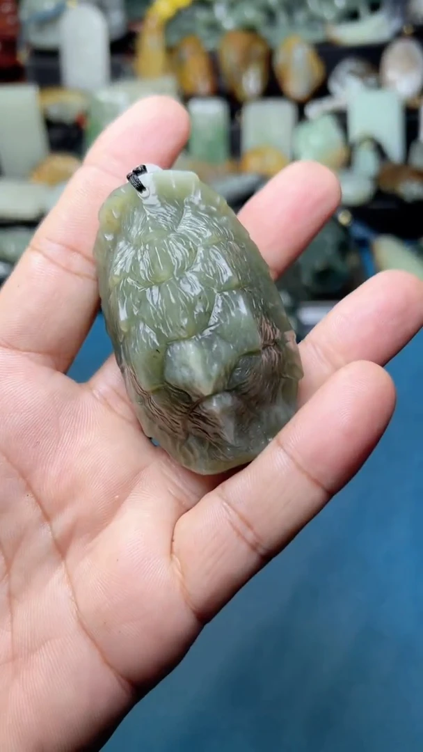 未镶嵌和田玉把件-