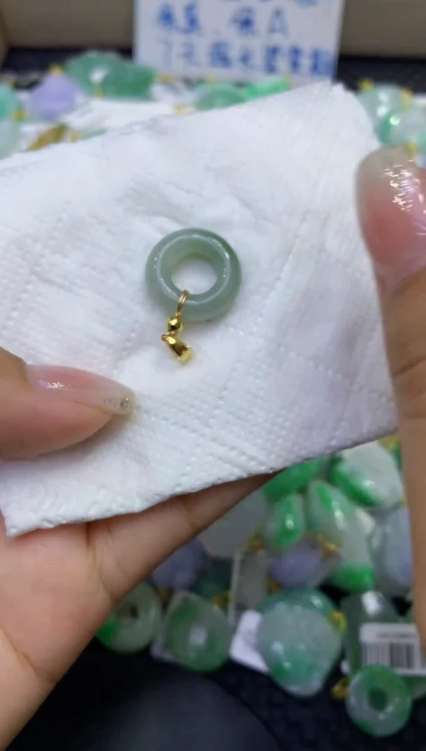 颈饰未镶嵌翡翠天然缅甸A货翡翠