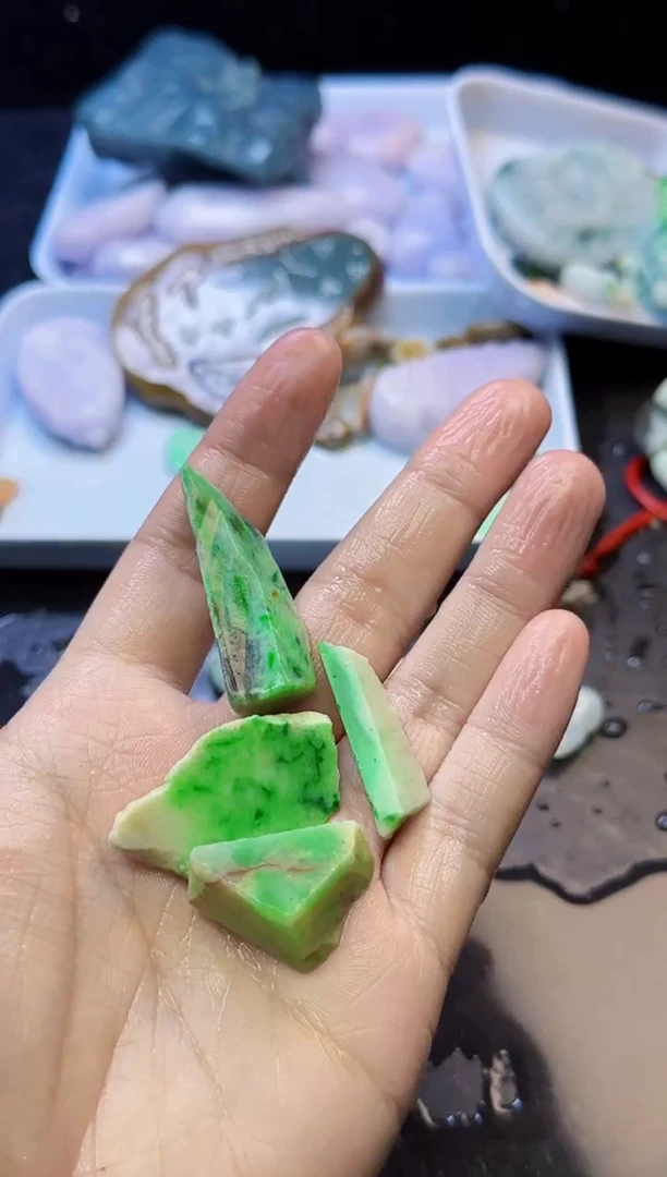 颈饰未镶嵌翡翠盛*玉026