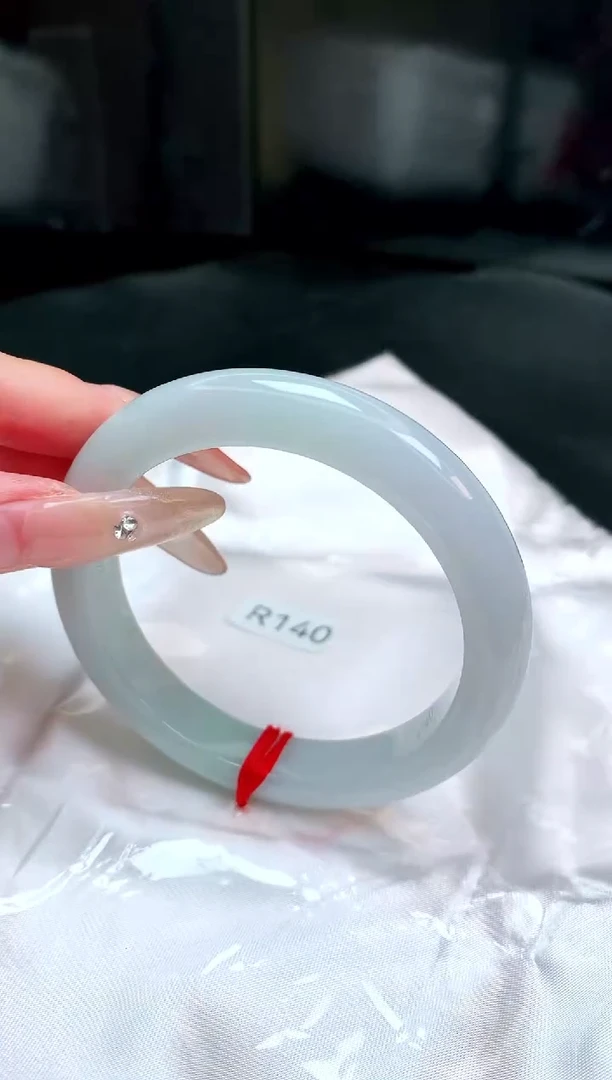 【闪购商品】翡翠手镯未镶嵌缅甸天然A货翡翠