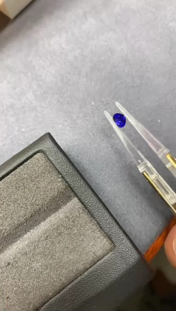 裸石蓝宝石0.58ct 38 CGTL