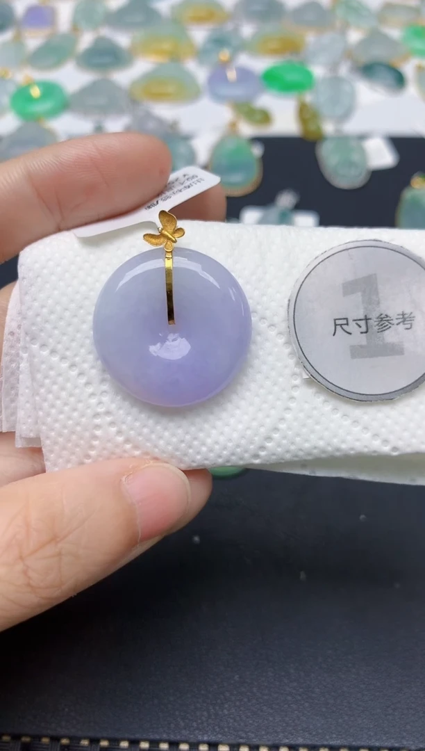 翡翠18K金镶嵌颈饰天然缅甸A货翡翠