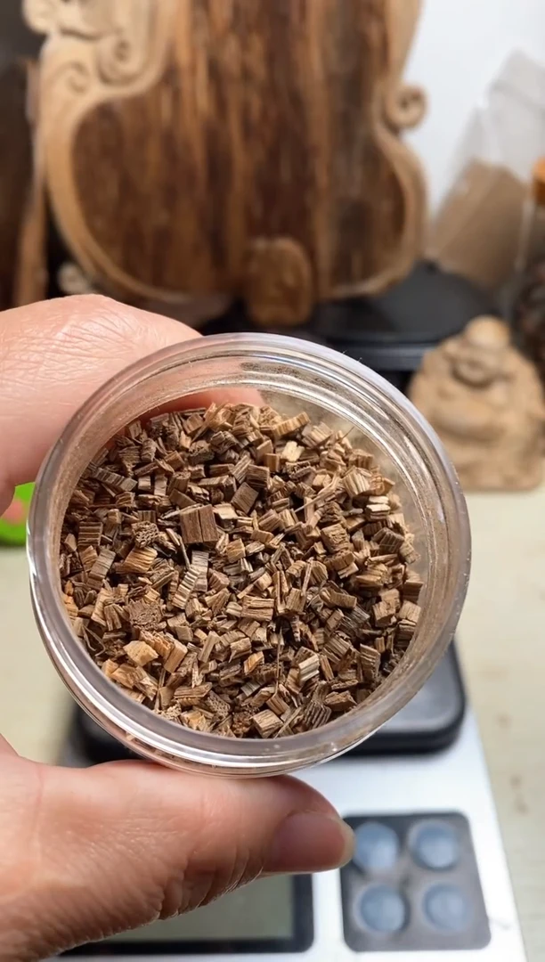【闪购商品】沉香沉香碎屑柬埔寨沉香碎料10克多样性