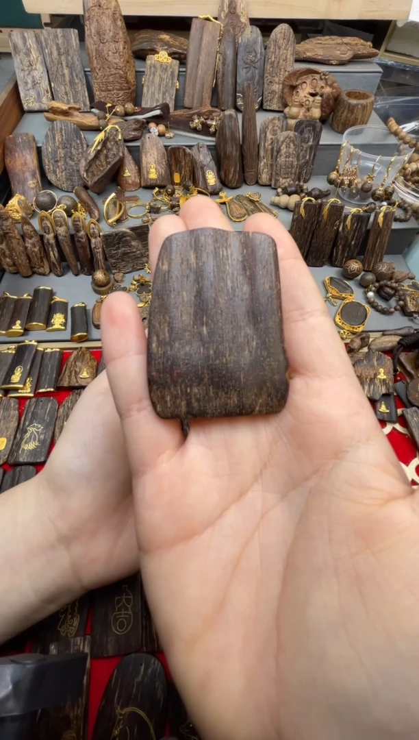 沉香吊坠沉香吊坠54