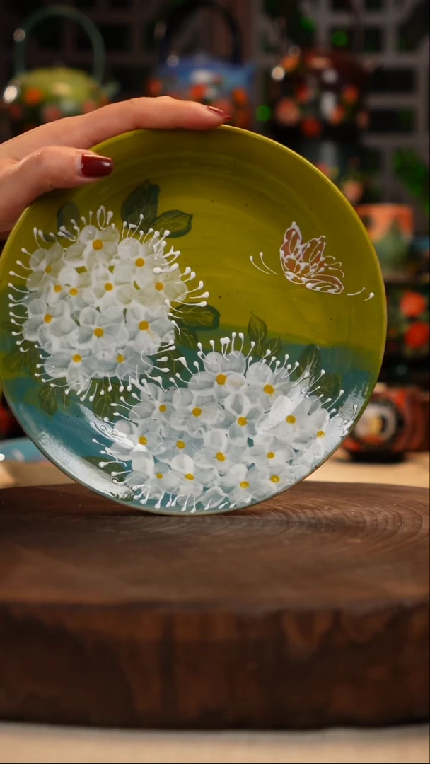 油画   釉下彩   盘微瑕