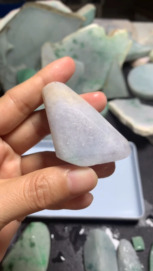 【闪购商品】翡翠颈饰未镶嵌料子