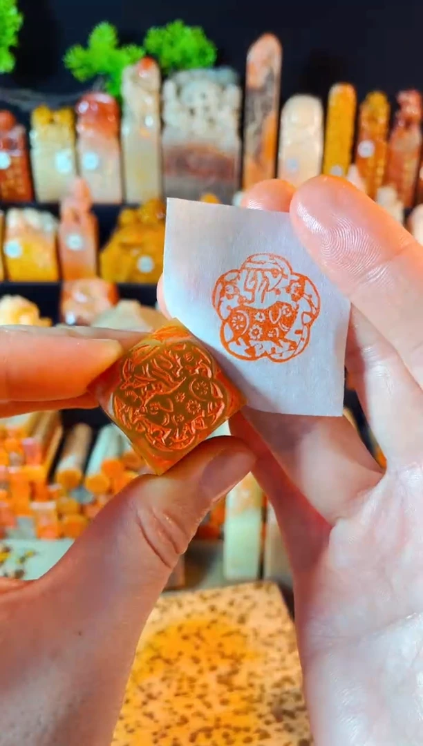 【闪购商品】浙江红石印石手工篆刻《剪纸猪》2.5