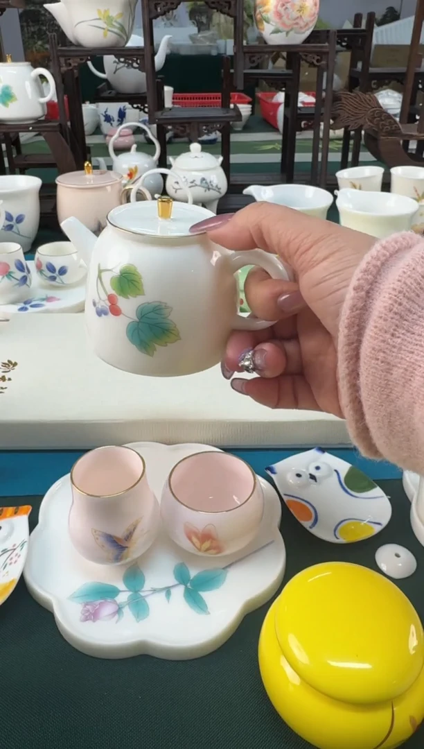 【闪购商品】瓷器 ······.......