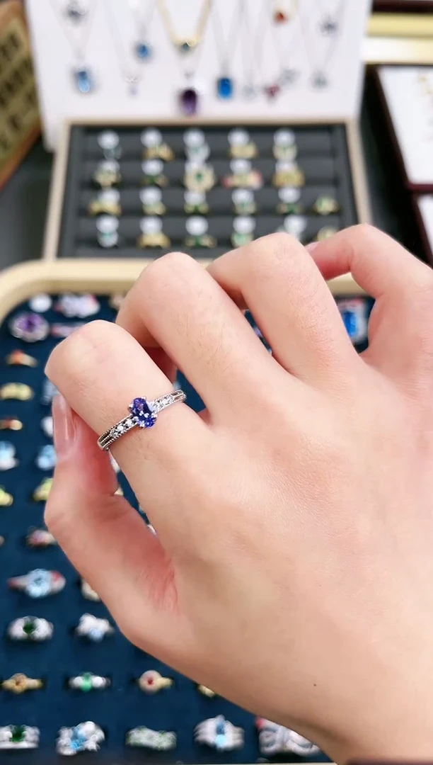 【闪购商品】坦桑石戒指银S925镶嵌k555