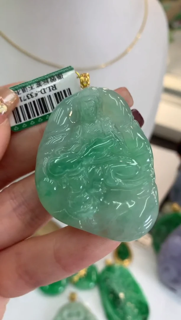 【闪购商品】翡翠吊坠(不含链)18K金镶嵌挂件