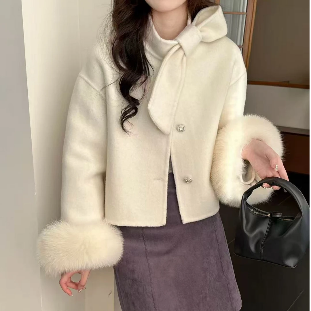 【锦衣服饰】HF 2568韩系蝴蝶结领狐狸毛袖短款羊毛大衣