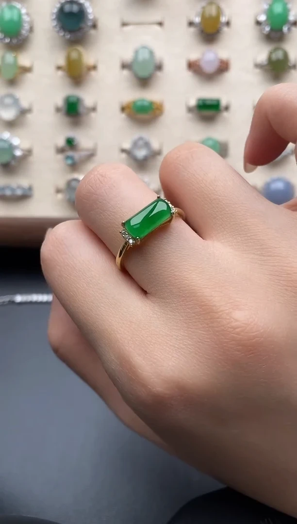 银S925镶嵌戒指翡翠一物一证一礼盒