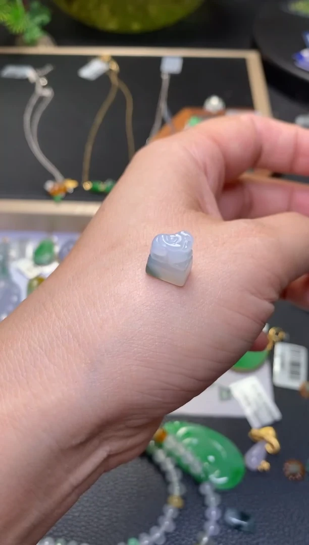 颈饰未镶嵌翡翠净货33504