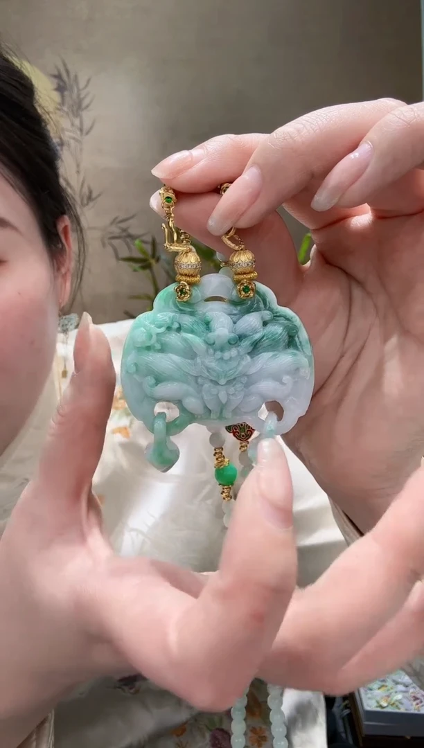 【闪购商品】翡翠耳饰未镶嵌吊坠