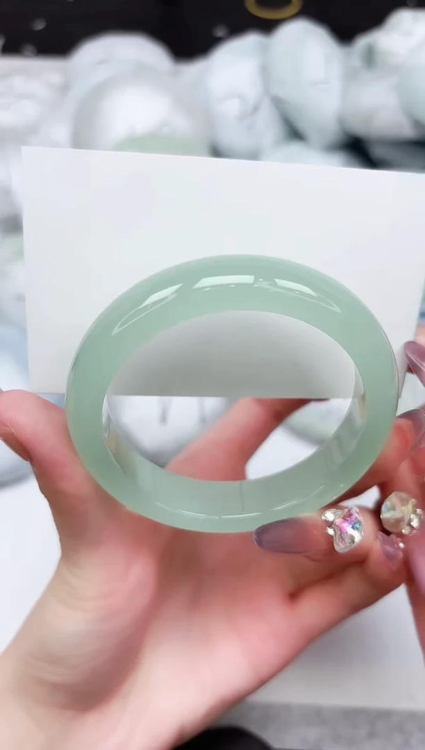 石英质玉手镯未镶嵌62-56.7