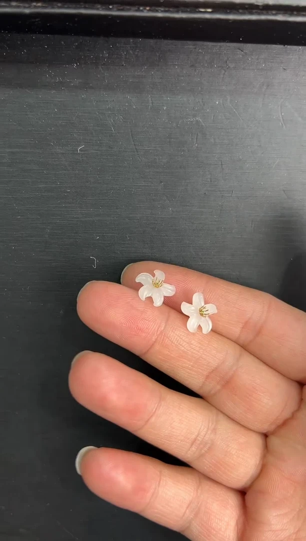 【闪购商品】和田玉耳饰18K金镶嵌511991-和田玉花花耳钉