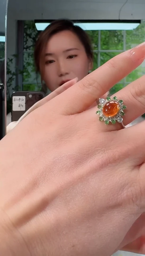 未镶嵌戒指石榴石（芬达石）天然芬达石戒指