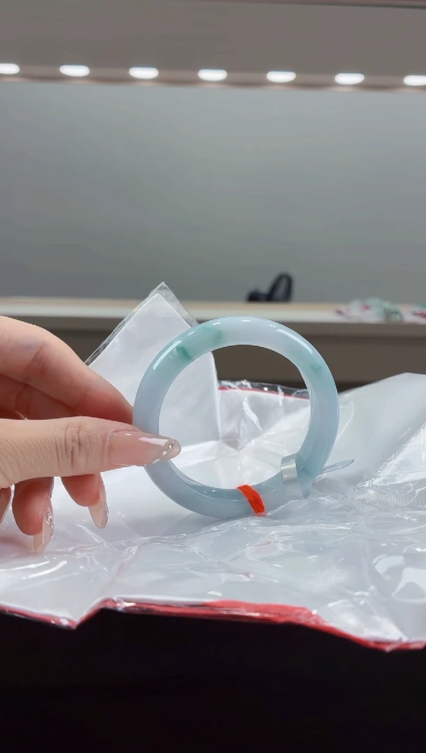 未镶嵌手镯翡翠11