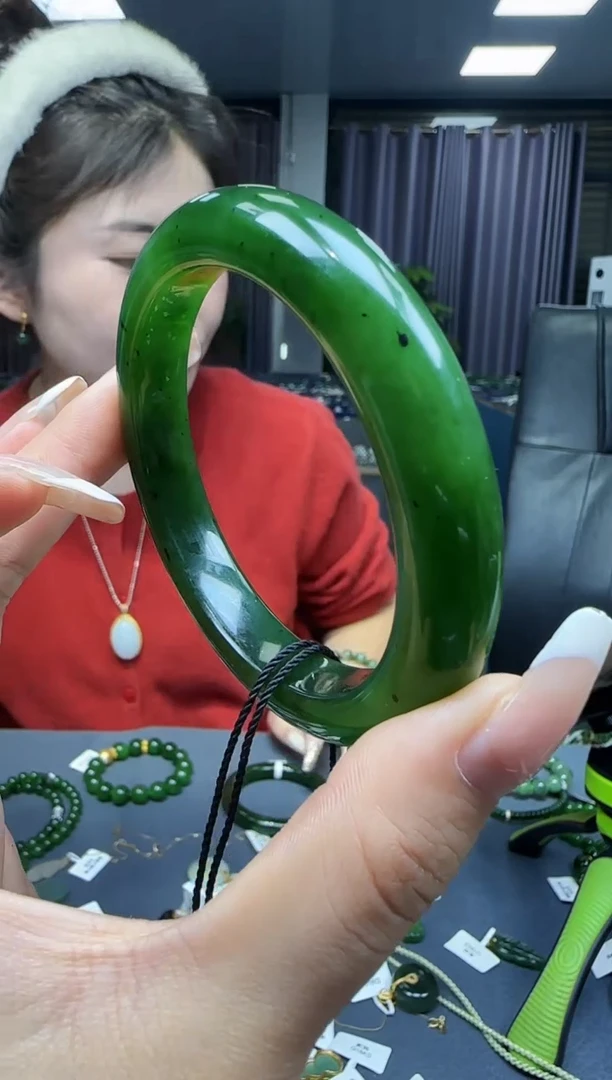 【闪购商品】和田玉手镯未镶嵌59.5