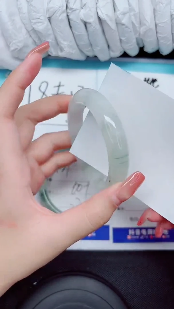 石英质玉手镯未镶嵌122-54