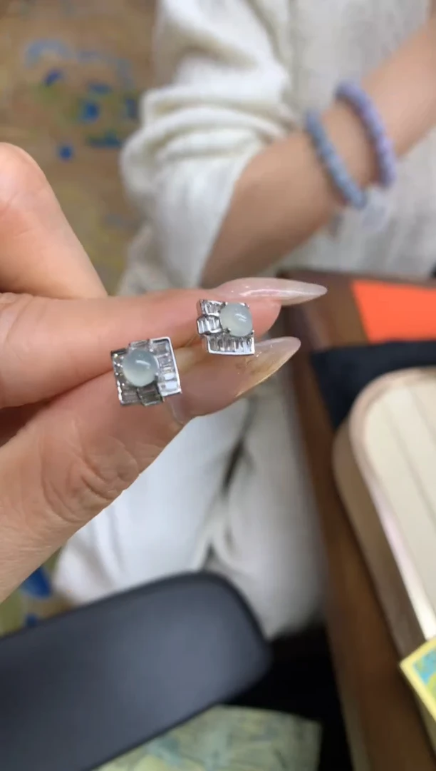 【闪购商品】翡翠耳饰银S925镶嵌耳钉