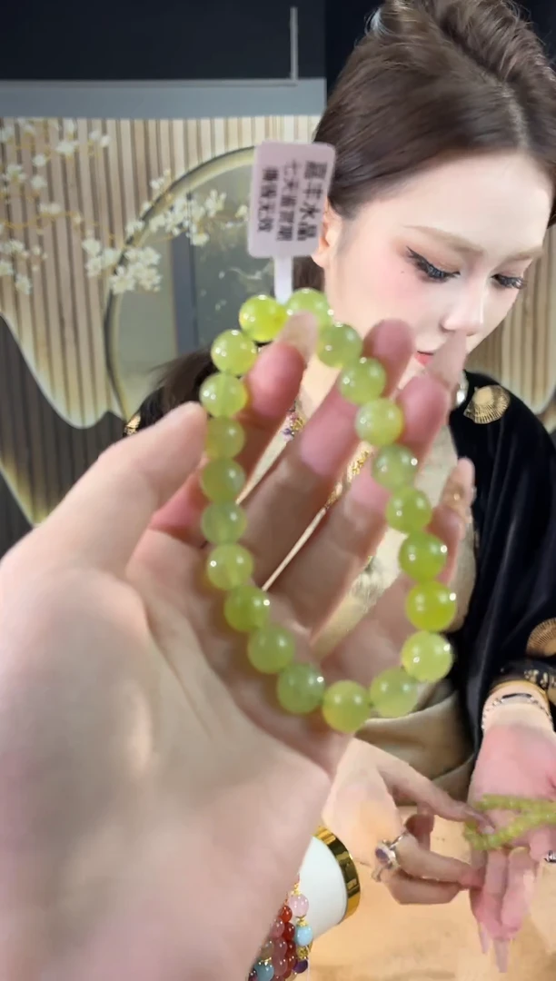 水晶手链未镶嵌拍发