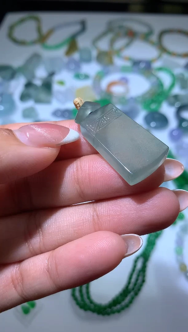 未镶嵌定制翡翠毛货