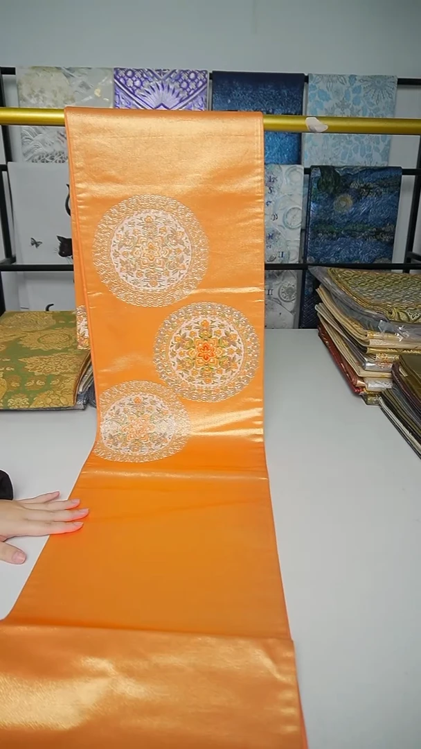 织绣织锦54盘银绣