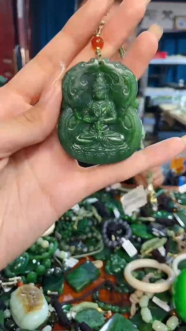 未镶嵌和田玉挂件1