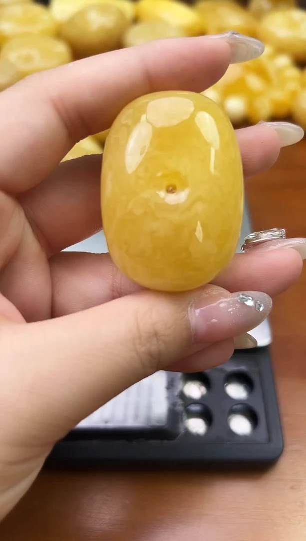 未镶嵌琥珀裸石琥珀蜜蜡吊坠