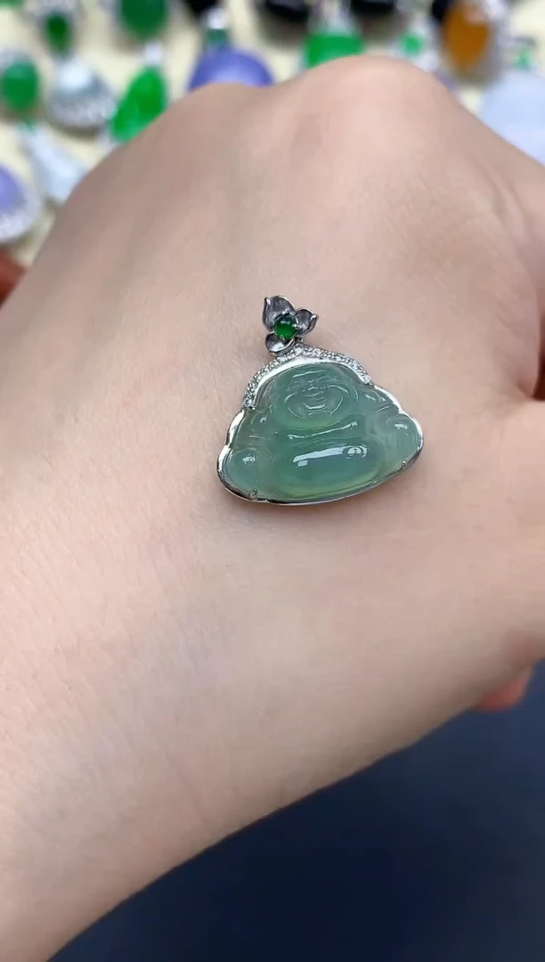 颈饰18K金镶嵌翡翠128-中国好珍宝