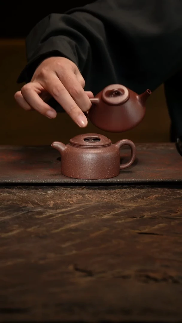 紫砂茶叶罐桃花泥牛盖