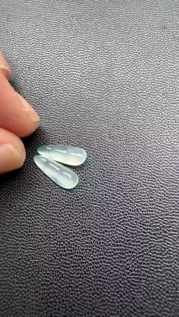 未镶嵌定制翡翠豆子