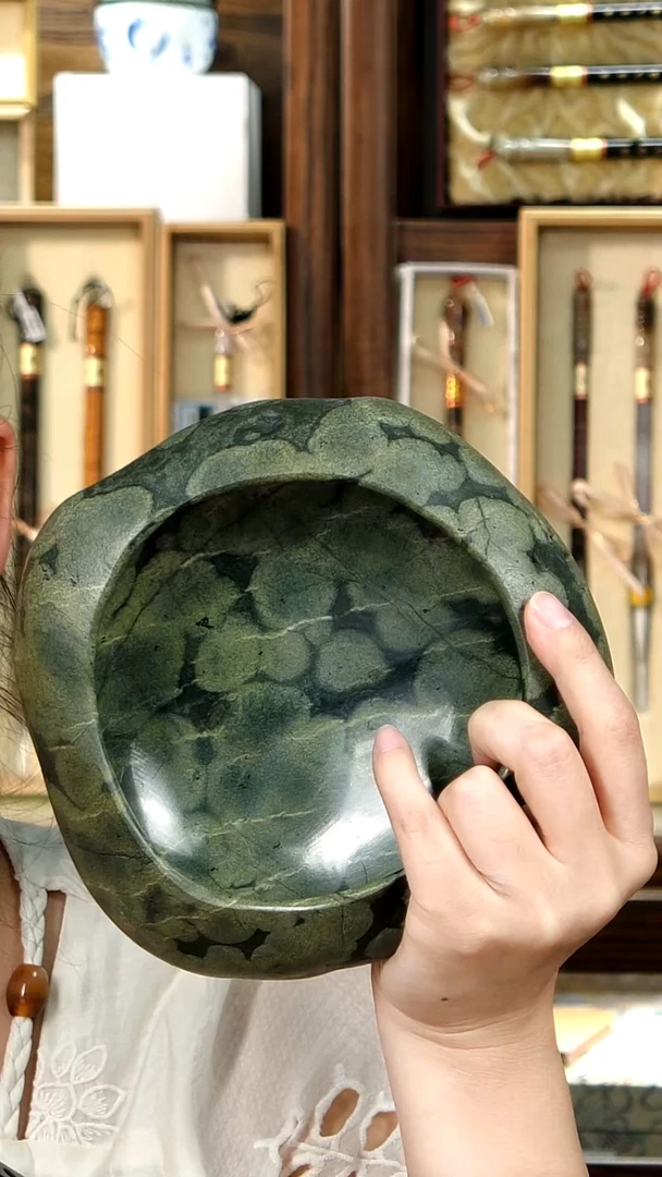 25号葡萄石笔洗17*17*5.5