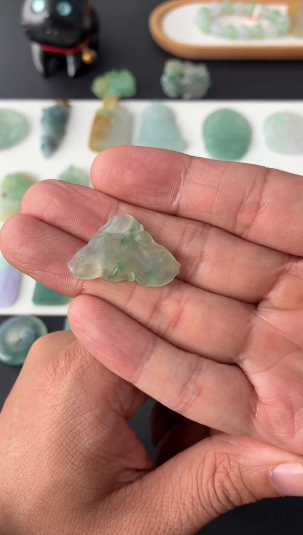 未镶嵌定制翡翠翡翠