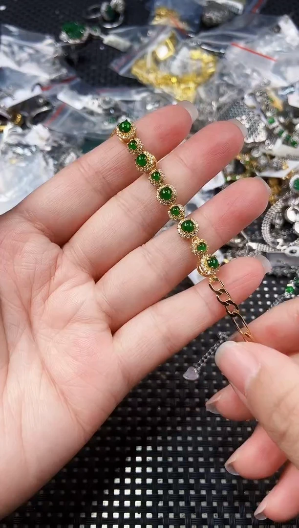 翡翠未镶嵌耳饰1111111111