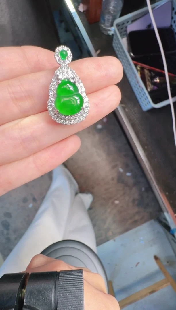 未镶嵌定制翡翠A货有轻微色差属于正常现象，葫芦多样性发货1