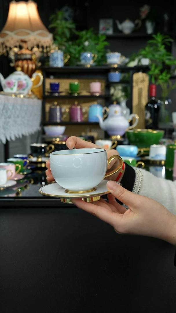 2等品，手作高白泥蛋壳杯碟
