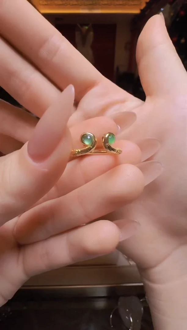 【闪购商品】翡翠吊坠(不含链)未镶嵌翡翠