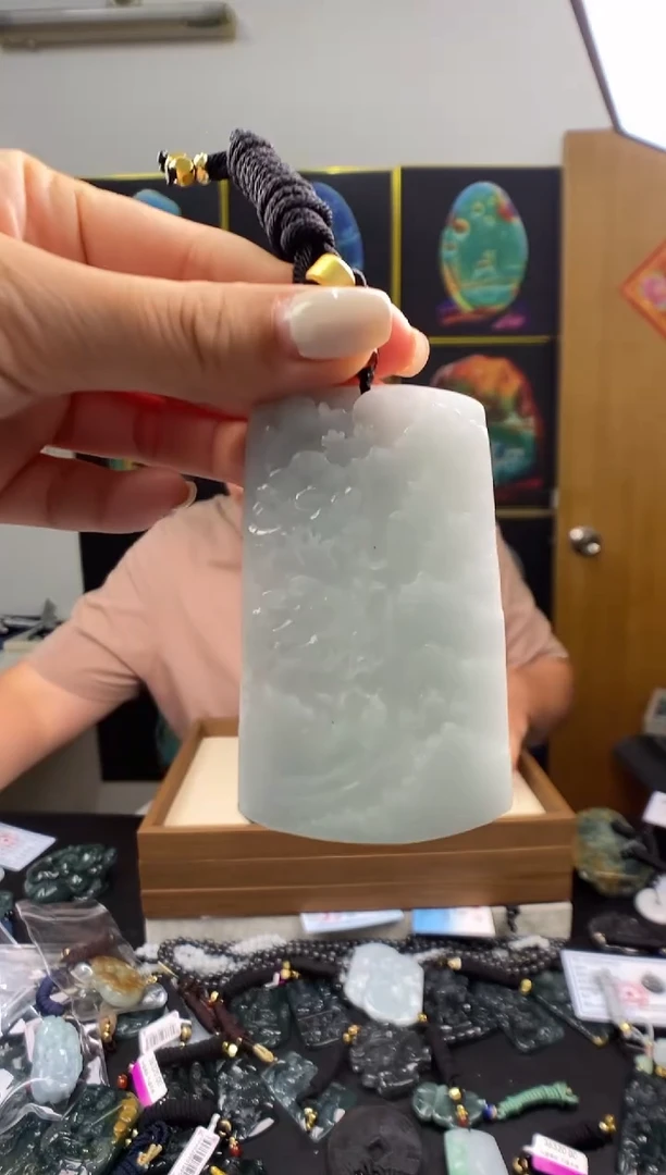 颈饰未镶嵌翡翠多样性发其一