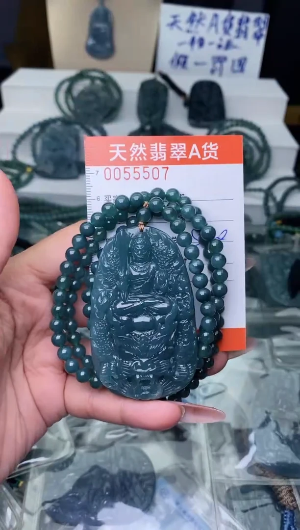 【闪购商品】翡翠颈饰未镶嵌`````````